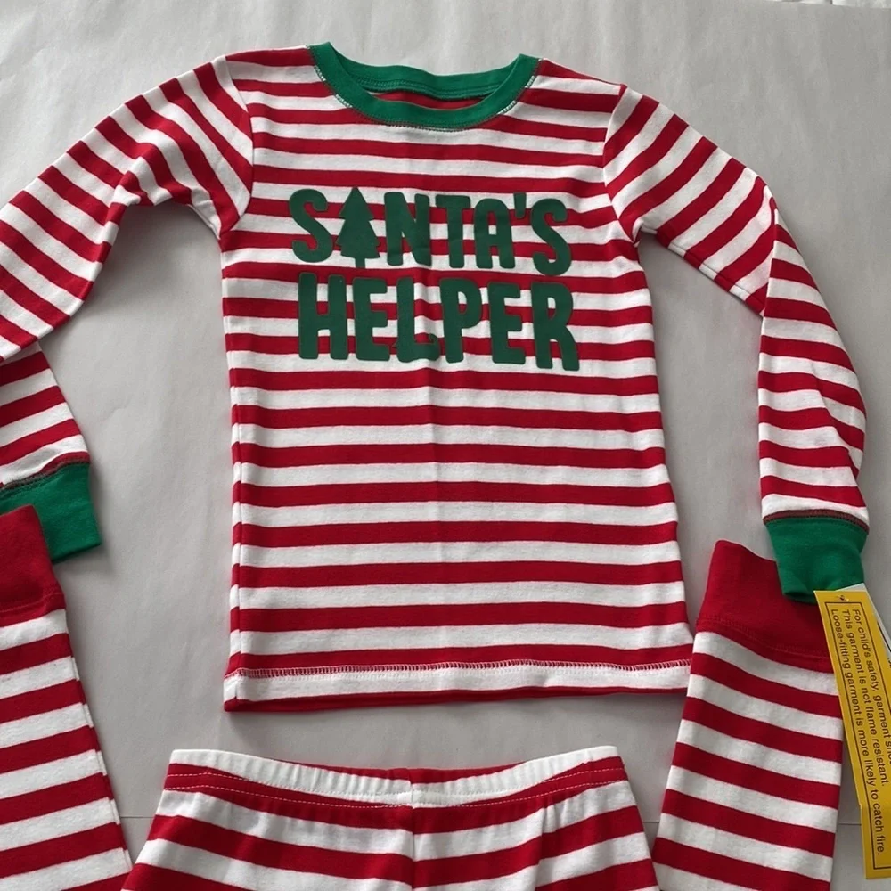 Simple Joy by Carters Santa’s Helper PJ Set Size 6